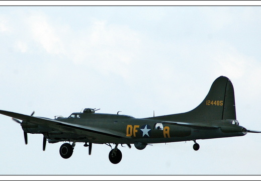 050904 memphis-belle 051