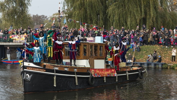 161112-Sint-116