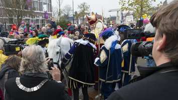 161112-Sint-138