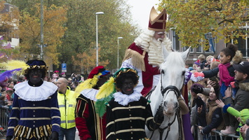 161112-Sint-153
