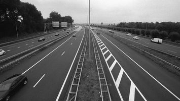 20210925-Nikon-F3-18mm-Delta400-Fietsen-131